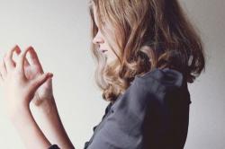 死にたい夜にかぎって。