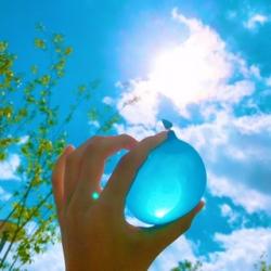 「みえない僕と、きこえない君と」