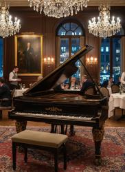 両手でも抱えきれない愛で贖えるものならば